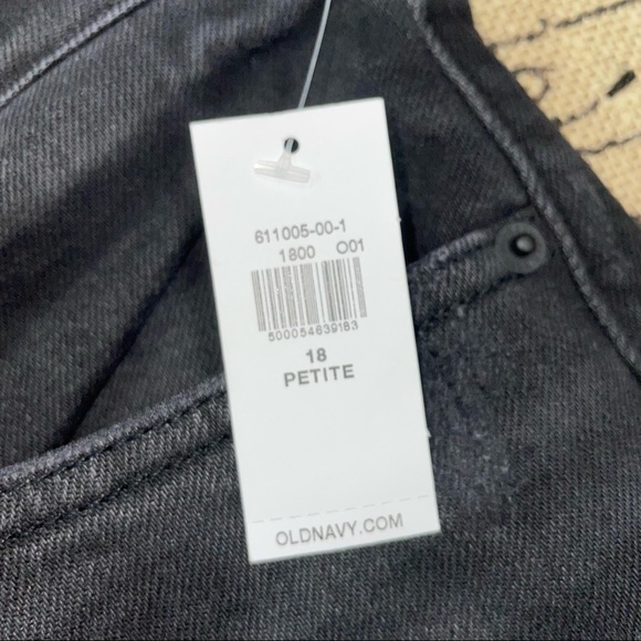Old Navy NWT! Extra Sky-Hi Straight Raw-Hem Black Jean Size 18P - Picture 7 of 13